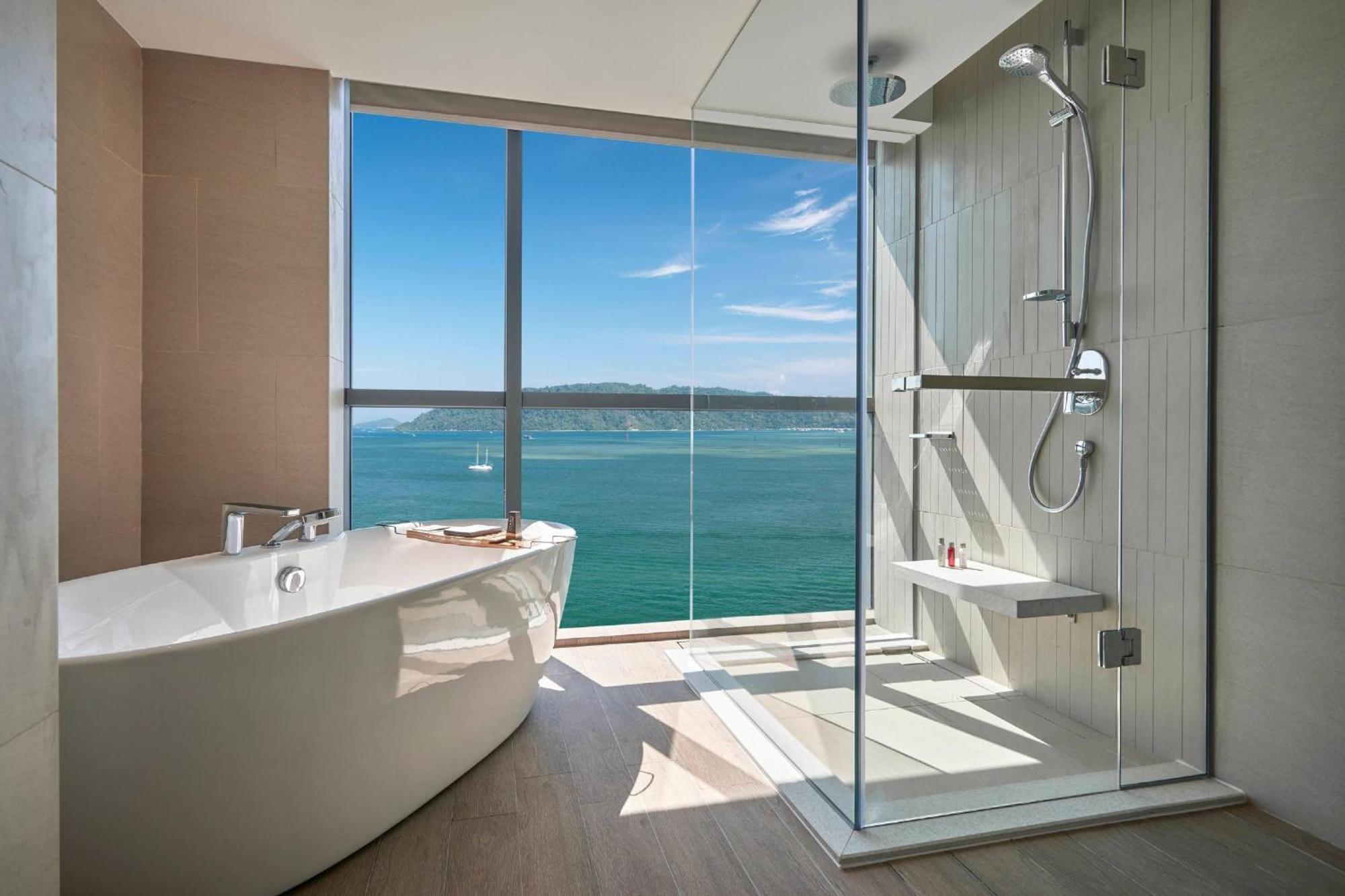 Kota Kinabalu Marriott Hotel Экстерьер фото Bathroom