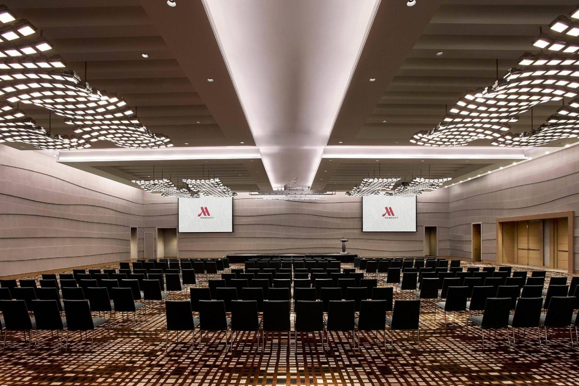 Kota Kinabalu Marriott Hotel Экстерьер фото The Grand Ballroom